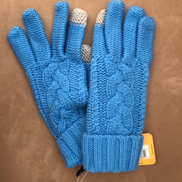 NWT small/medium touchscreen gloves - Picture 2 of 4